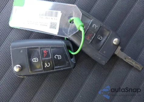 2024 Volkswagen Jetta 1.5T S z USA, uszkodzony, nr VIN 3VW5M7BU1RM002995